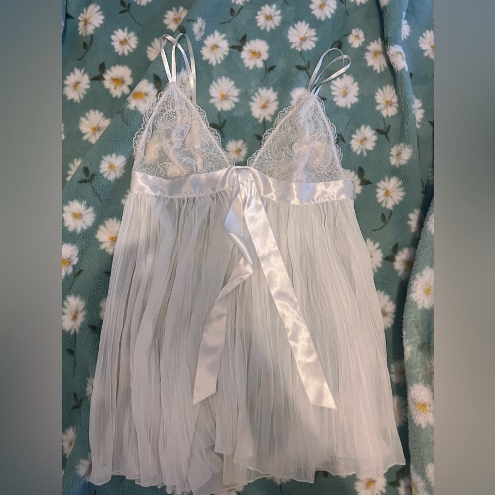 Victoria’s Secret bridal lingerie camisole and thong set. NWOT